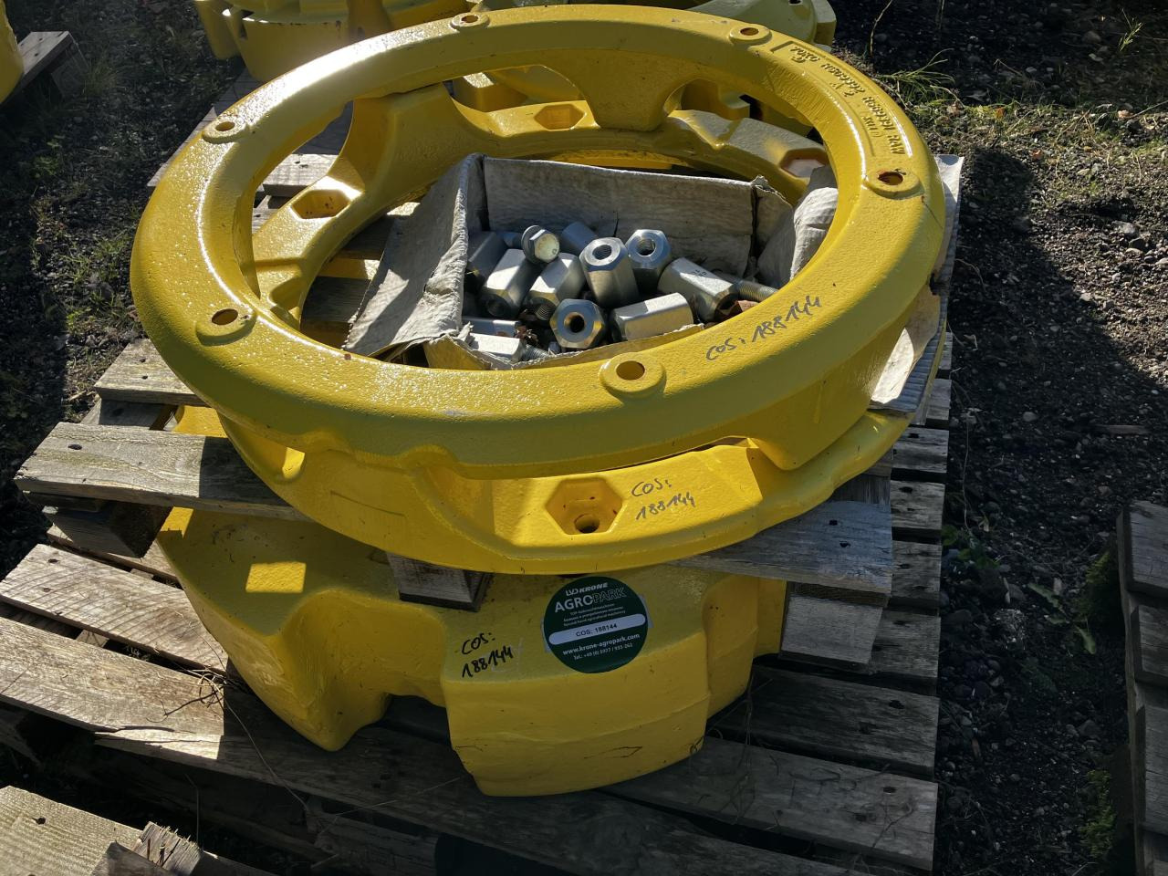 John Deere 70 Kg + 900 kg - Náhradný diel pre Poľnohospodárske stroje: obrázok 1 John Deere 70 Kg + 900 kg - Náhradný diel pre Poľnohospodárske stroje: obrázok 1