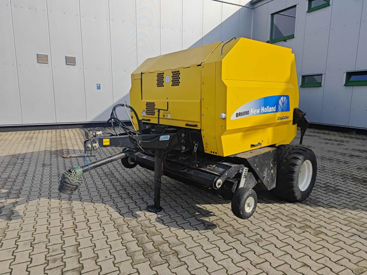 New Holland BR6090 - Lis na okrúhle balíky: obrázok 1 New Holland BR6090 - Lis na okrúhle balíky: obrázok 1