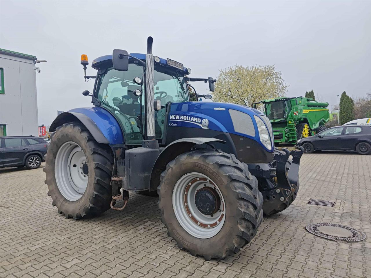 New Holland T7.200 - Traktor: obrázok 1 New Holland T7.200 - Traktor: obrázok 1