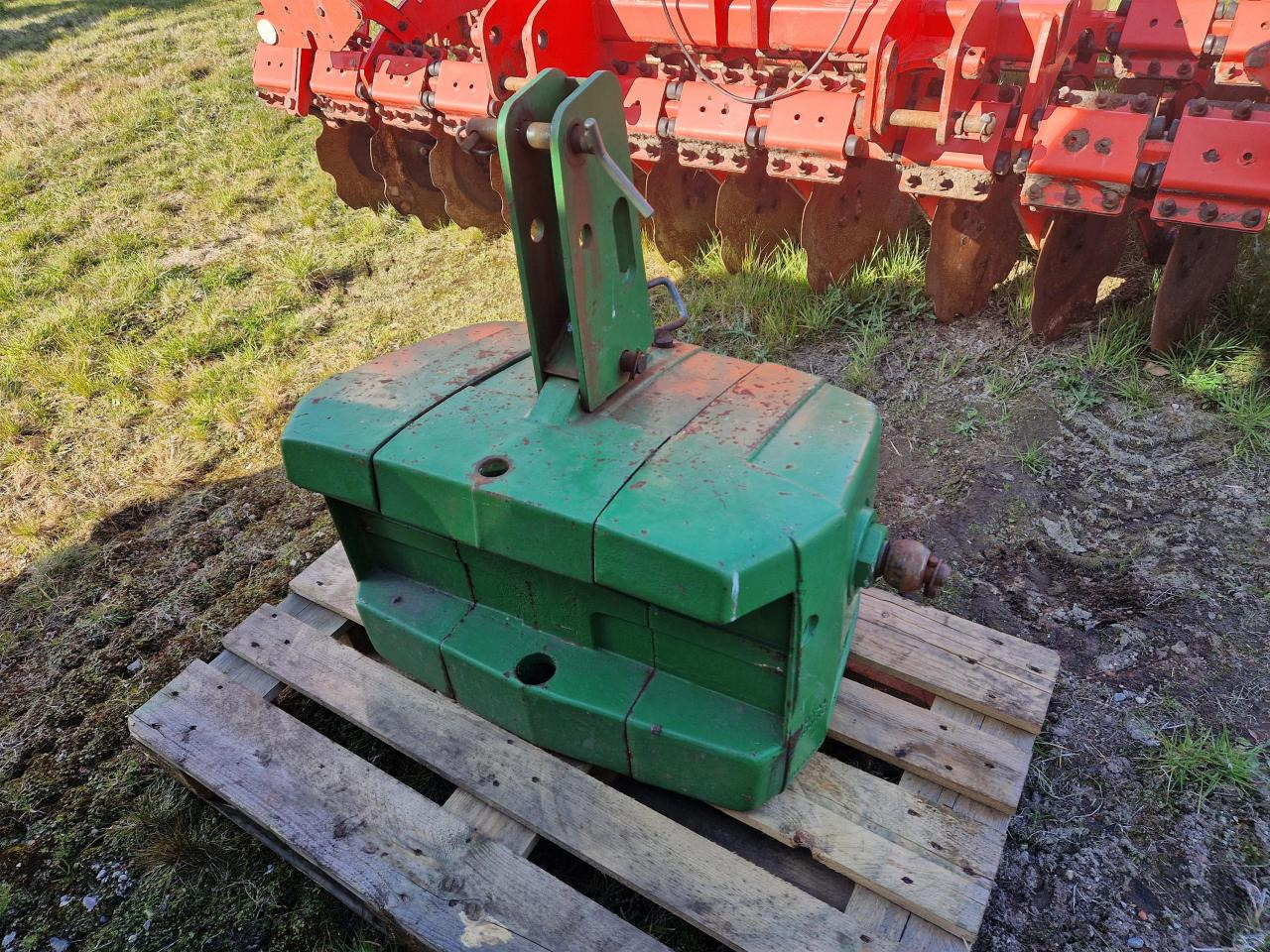 John Deere 900 kg - Príslušenstvo: obrázok 2 John Deere 900 kg - Príslušenstvo: obrázok 2