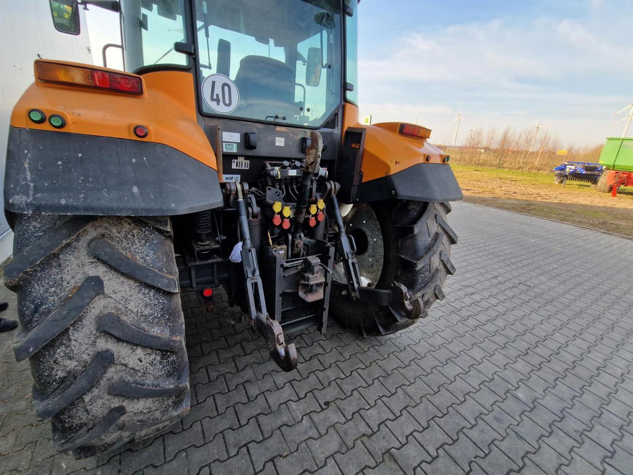 Renault Ares RZ 550 - Traktor: obrázok 4 Renault Ares RZ 550 - Traktor: obrázok 4