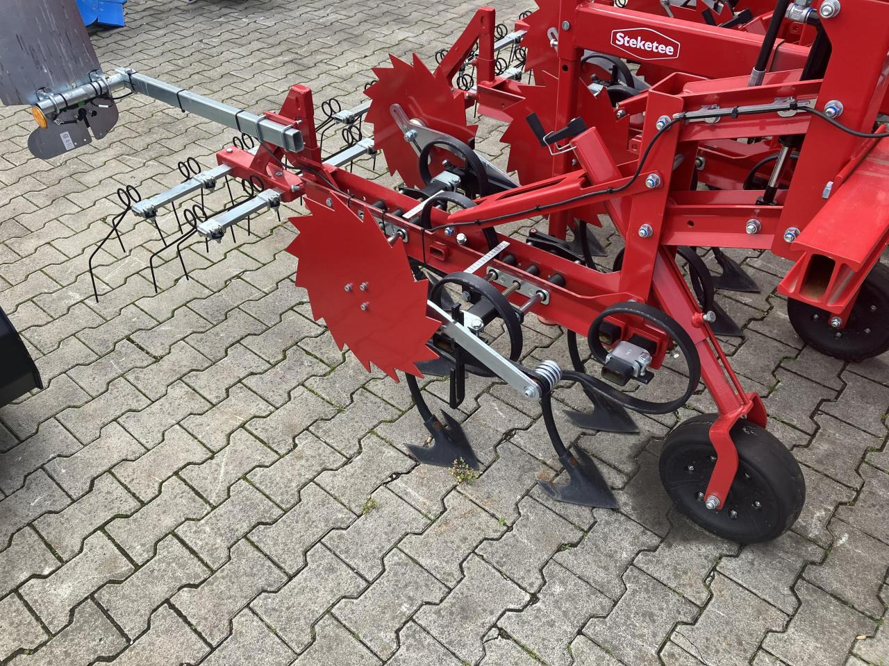 Steketee EC-Weeder 80:8 & EC-Steer 70:7 - Prstová brána: obrázok 3 Steketee EC-Weeder 80:8 & EC-Steer 70:7 - Prstová brána: obrázok 3