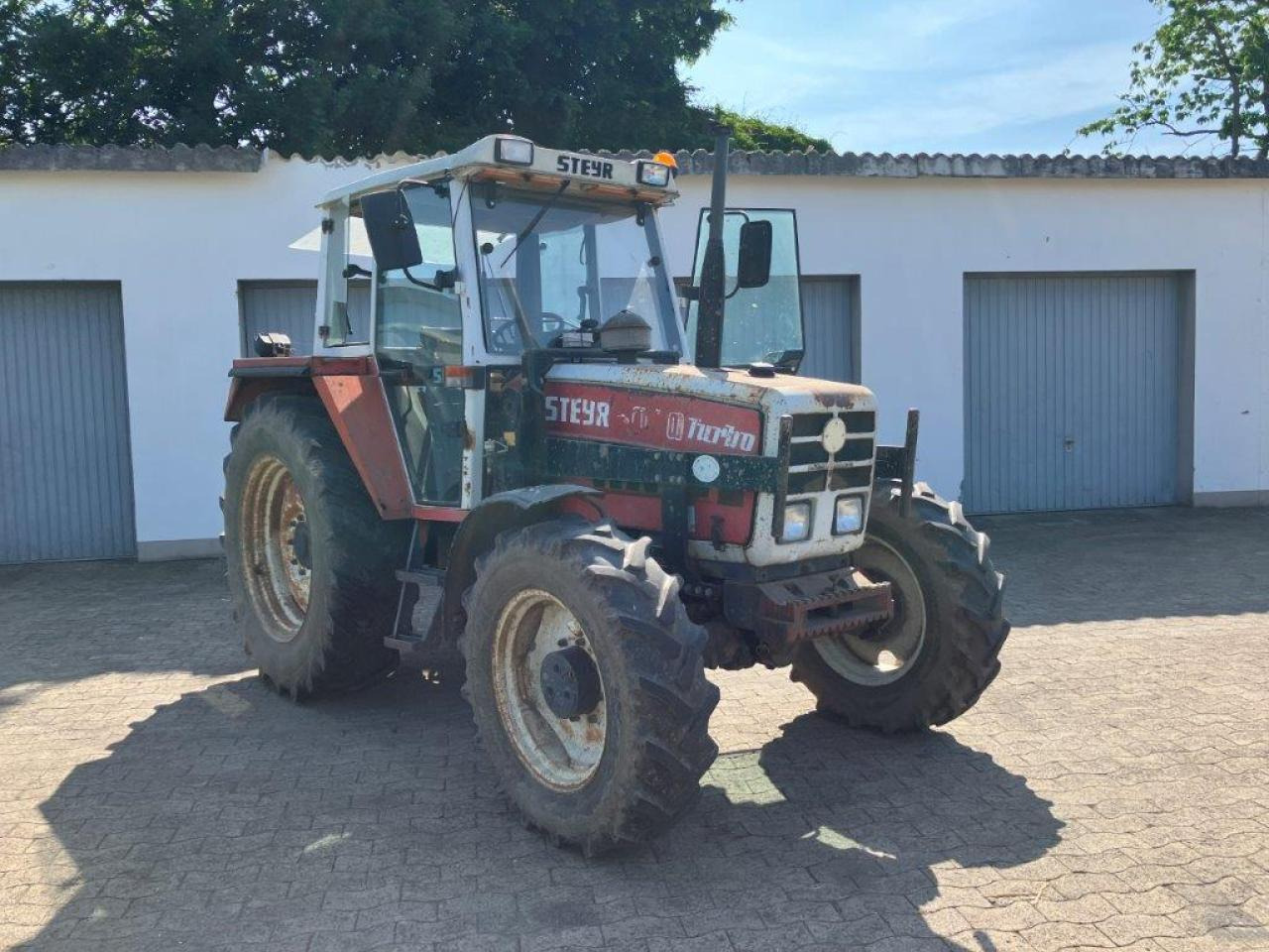 Steyr 8090 Turbo - Traktor: obrázok 2 Steyr 8090 Turbo - Traktor: obrázok 2