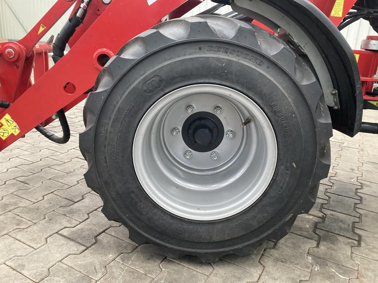 Thaler 2438H - Kolesový nakladač: obrázok 4 Thaler 2438H - Kolesový nakladač: obrázok 4