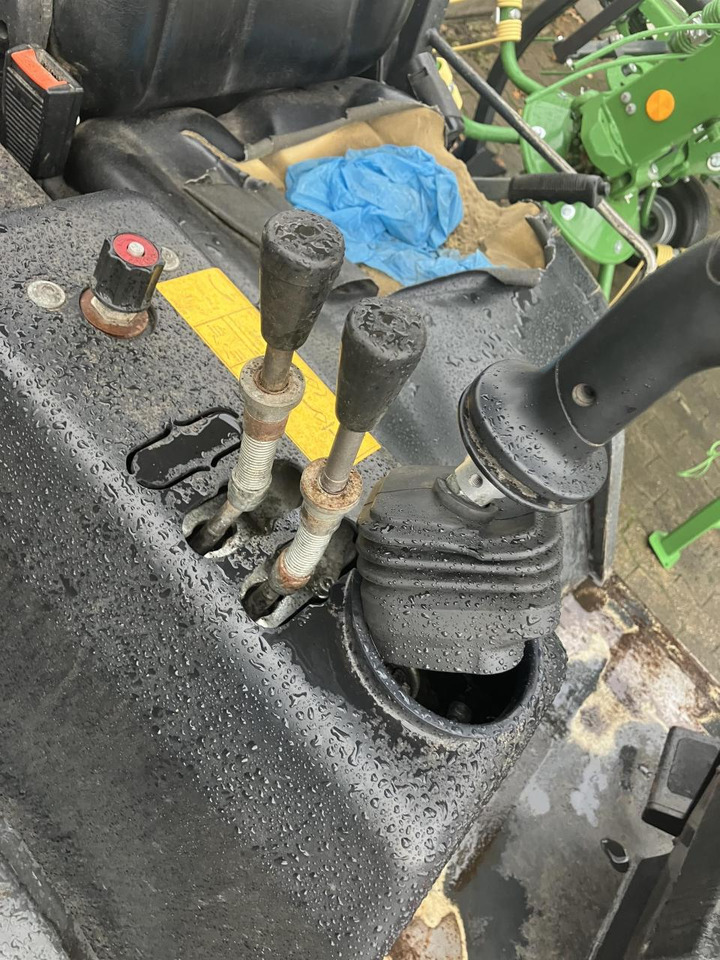 Thaler 3248/A - Kolesový nakladač: obrázok 4 Thaler 3248/A - Kolesový nakladač: obrázok 4