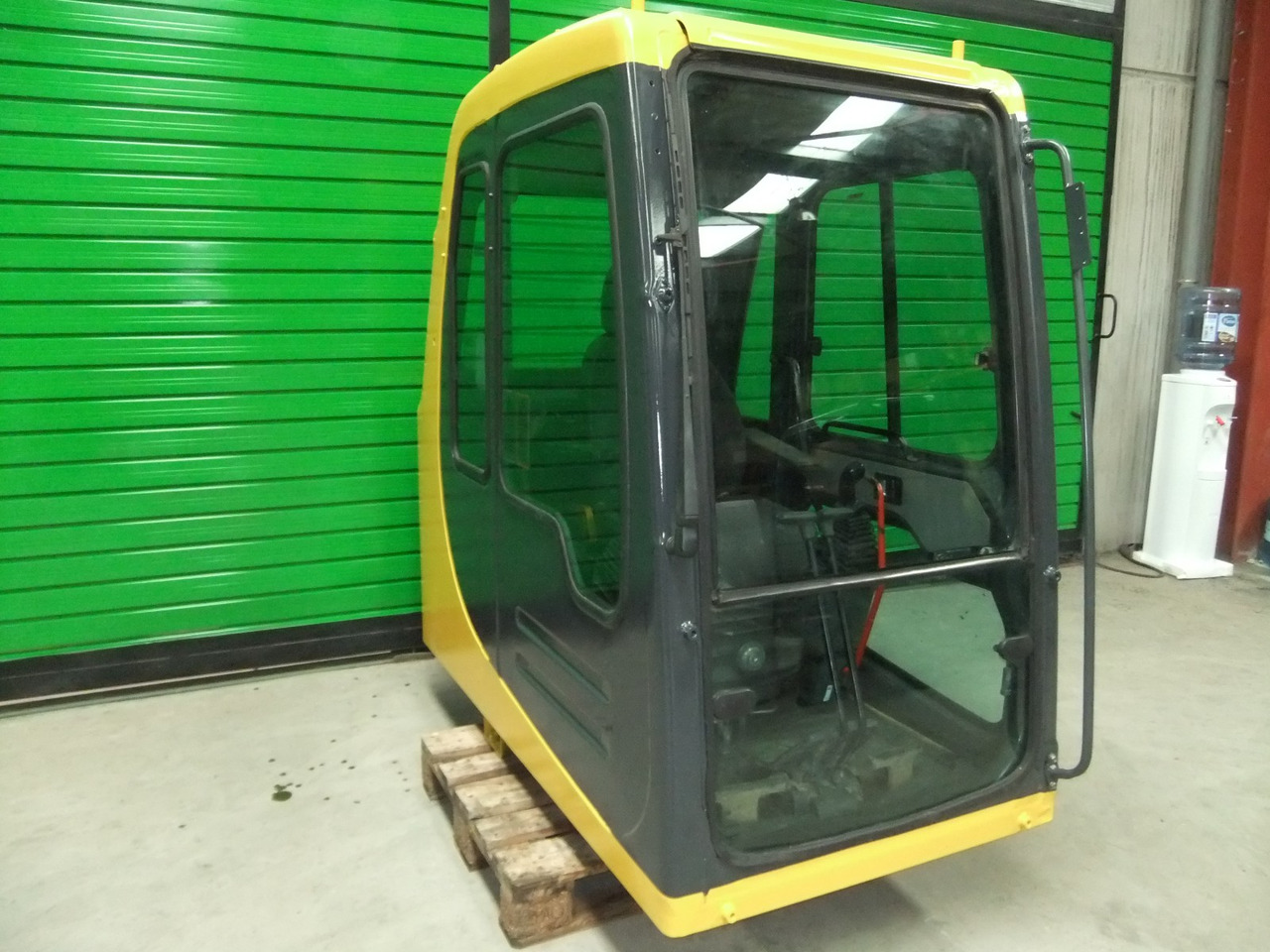 Cab EROPS KOMATSU PC340-6 - Kabína pre Stavebné stroje: obrázok 4 Cab EROPS KOMATSU PC340-6 - Kabína pre Stavebné stroje: obrázok 4