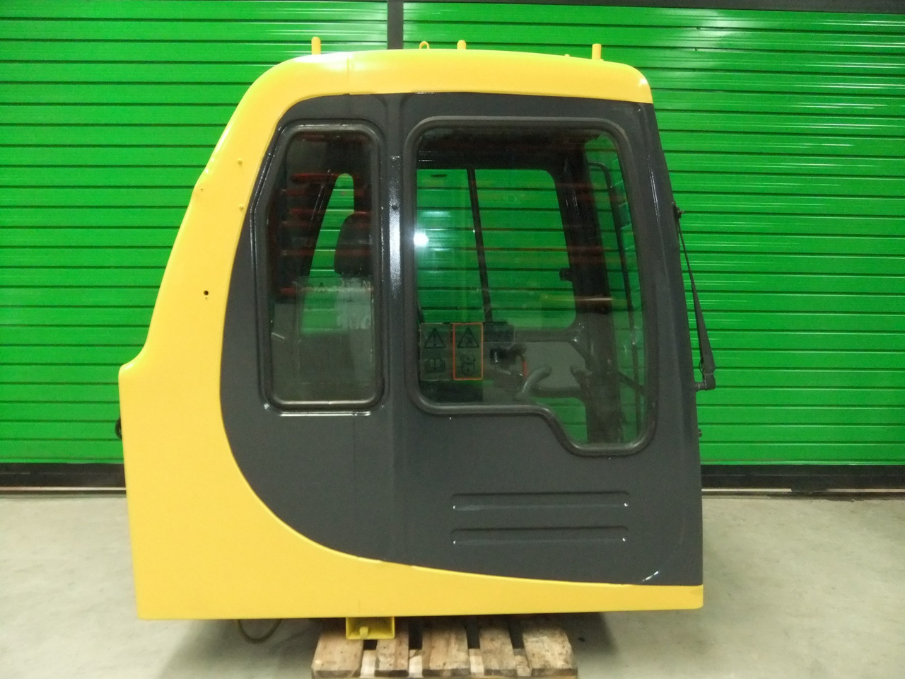 Cab EROPS KOMATSU PC340-6 - Kabína pre Stavebné stroje: obrázok 1 Cab EROPS KOMATSU PC340-6 - Kabína pre Stavebné stroje: obrázok 1