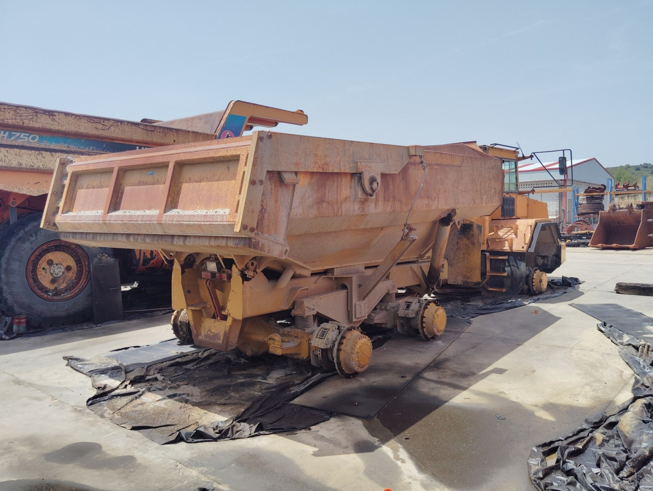 DUMPER ARTICULADO VOLVO A35 - Ťahačový kĺbový damper: obrázok 4 DUMPER ARTICULADO VOLVO A35 - Ťahačový kĺbový damper: obrázok 4