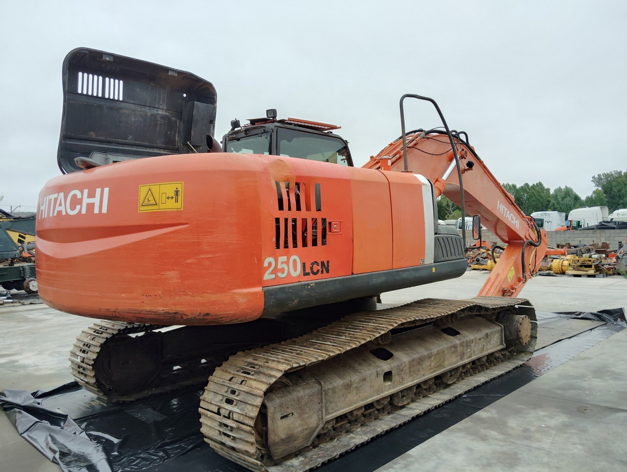 EXCAVADORA HITACHI ZX250LCN-3 - Pásové rýpadlo: obrázok 2 EXCAVADORA HITACHI ZX250LCN-3 - Pásové rýpadlo: obrázok 2
