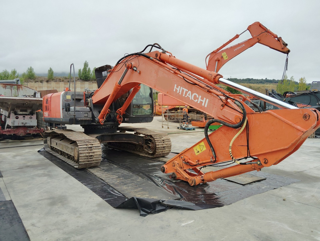 EXCAVADORA HITACHI ZX250LCN-3 - Pásové rýpadlo: obrázok 4 EXCAVADORA HITACHI ZX250LCN-3 - Pásové rýpadlo: obrázok 4