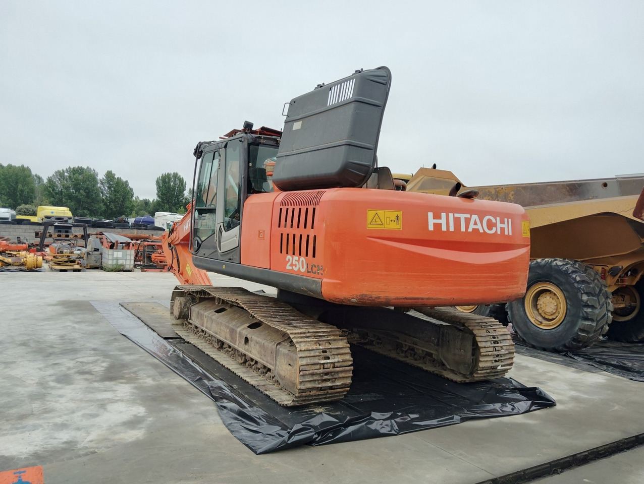 EXCAVADORA HITACHI ZX250LCN-3 - Pásové rýpadlo: obrázok 3 EXCAVADORA HITACHI ZX250LCN-3 - Pásové rýpadlo: obrázok 3