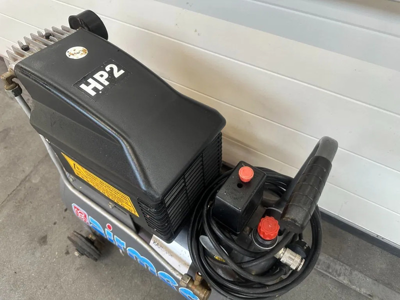 Airmec FIAC BXA 25200 Elektrische Zuigercompressor 2 PK 150 L / min 8 Bar - Vzduchový kompresor: obrázok 5 Airmec FIAC BXA 25200 Elektrische Zuigercompressor 2 PK 150 L / min 8 Bar - Vzduchový kompresor: obrázok 5