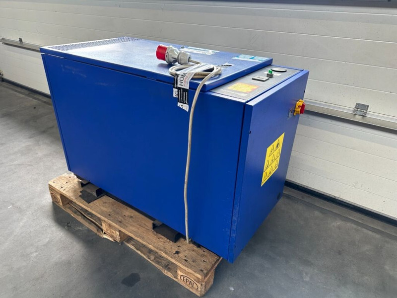 Airpress XA 900 Elektrische Zuigercompressor 5.5 kW 750 L / min 10 Bar - Vzduchový kompresor: obrázok 1 Airpress XA 900 Elektrische Zuigercompressor 5.5 kW 750 L / min 10 Bar - Vzduchový kompresor: obrázok 1