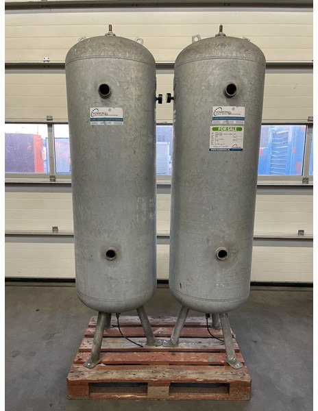 Atlas-Copco 500 Liter Gegalvaniseerde Verticale luchtketel 11 Bar (1 stuks) - Vzduchový kompresor: obrázok 2 Atlas-Copco 500 Liter Gegalvaniseerde Verticale luchtketel 11 Bar (1 stuks) - Vzduchový kompresor: obrázok 2