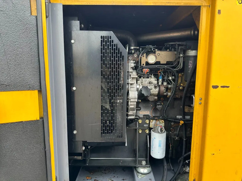 Atlas-Copco QAS 100 Perkins Leroy Somer 100 kVA Silent Rental generatorset - Elektrický generátor: obrázok 4 Atlas-Copco QAS 100 Perkins Leroy Somer 100 kVA Silent Rental generatorset - Elektrický generátor: obrázok 4