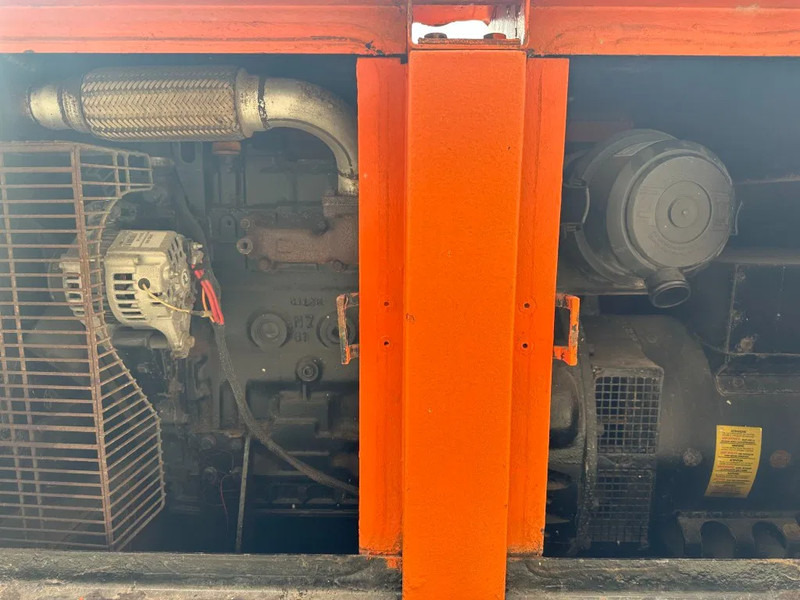 Elektrický generátor Atlas-Copco QAS 18 Yanmar Mecc Alte Spa 18 kVA Silent generatorset: obrázok 6