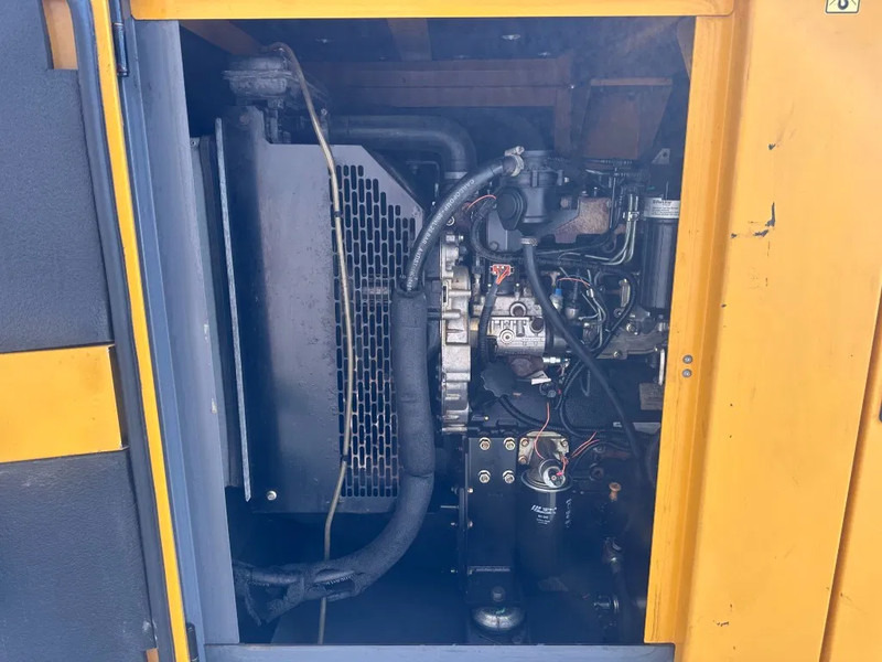 Atlas-Copco QAS 60 Perkins Leroy Somer 60 kVA Silent Rental generatorset - Elektrický generátor: obrázok 3 Atlas-Copco QAS 60 Perkins Leroy Somer 60 kVA Silent Rental generatorset - Elektrický generátor: obrázok 3