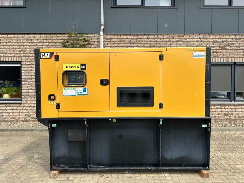 Caterpillar DE110E2 110 kVA Silent generatorset as New ! 121 hours XXL tank - Elektrický generátor: obrázok 1 Caterpillar DE110E2 110 kVA Silent generatorset as New ! 121 hours XXL tank - Elektrický generátor: obrázok 1