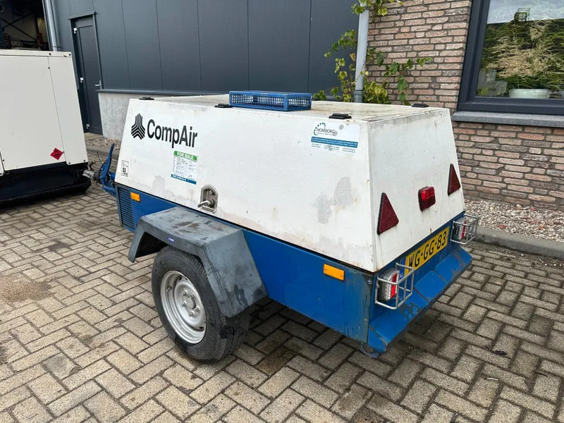Compair H2180 Deutz 2.1 m3 / min 28 kW 7 Bar Mobiele Diesel Compressor met kenteken - Vzduchový kompresor: obrázok 5 Compair H2180 Deutz 2.1 m3 / min 28 kW 7 Bar Mobiele Diesel Compressor met kenteken - Vzduchový kompresor: obrázok 5