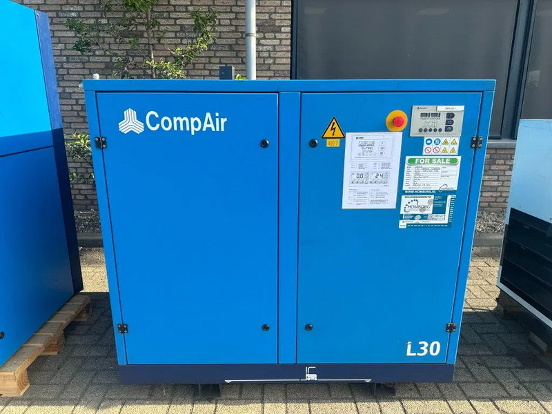 Compair L30 Elektrische Schroefcompressor 30 kW 4.88 m3 / min 7.5 Bar - Vzduchový kompresor: obrázok 1 Compair L30 Elektrische Schroefcompressor 30 kW 4.88 m3 / min 7.5 Bar - Vzduchový kompresor: obrázok 1