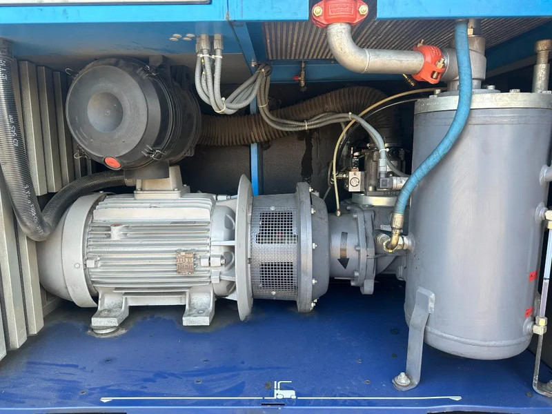 Compair L50 - 10A 45 kW 7.55 m3 / min 10 Bar Elektrische Schroefcompressor - Vzduchový kompresor: obrázok 3 Compair L50 - 10A 45 kW 7.55 m3 / min 10 Bar Elektrische Schroefcompressor - Vzduchový kompresor: obrázok 3
