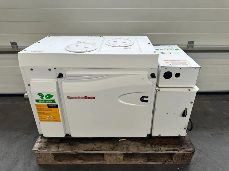 Cummins Onan MDKBP Kubota 4 cilinder Diesel 13.5 kVA Marine Silent generatorset - Elektrický generátor: obrázok 4 Cummins Onan MDKBP Kubota 4 cilinder Diesel 13.5 kVA Marine Silent generatorset - Elektrický generátor: obrázok 4