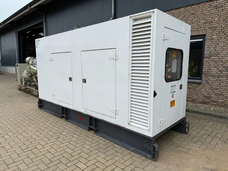 Cummins QSL9-G8 Stamford 300 kVA Supersilent Rental generatorset - Elektrický generátor: obrázok 1 Cummins QSL9-G8 Stamford 300 kVA Supersilent Rental generatorset - Elektrický generátor: obrázok 1