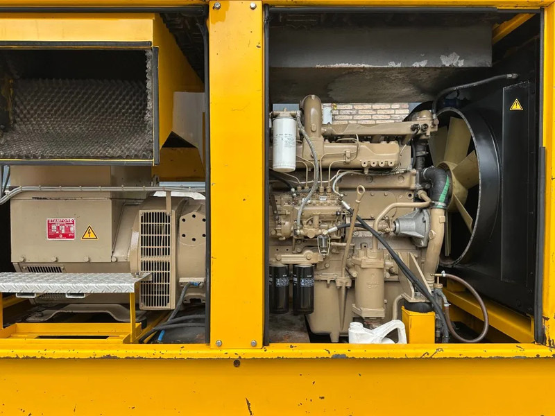 DAF DHT 825 Stamford 125 kVA Silent Noodstroom generatorset - Elektrický generátor: obrázok 2 DAF DHT 825 Stamford 125 kVA Silent Noodstroom generatorset - Elektrický generátor: obrázok 2