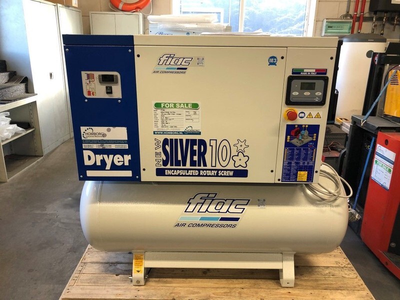 Fiac New Silver D 10 / 300 Silent 7.5 kW 860 L / min 10 bar Elektrische Schroefcompressor met ketel en droger - Vzduchový kompresor: obrázok 2 Fiac New Silver D 10 / 300 Silent 7.5 kW 860 L / min 10 bar Elektrische Schroefcompressor met ketel en droger - Vzduchový kompresor: obrázok 2