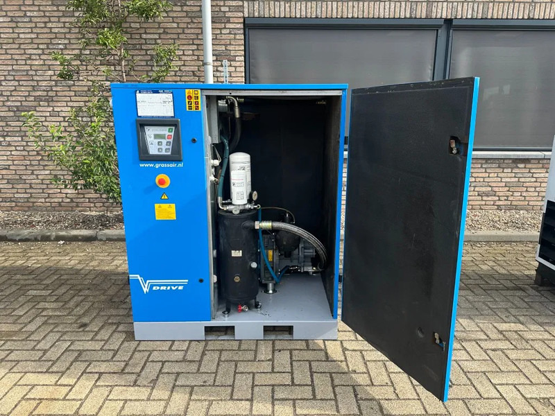Grassair RLR 30 V9 Rollair 30V 22 kW 3000 L / min 10 Bar Elektrische Schroefcompressor Frequentiegeregeld - Vzduchový kompresor: obrázok 5 Grassair RLR 30 V9 Rollair 30V 22 kW 3000 L / min 10 Bar Elektrische Schroefcompressor Frequentiegeregeld - Vzduchový kompresor: obrázok 5