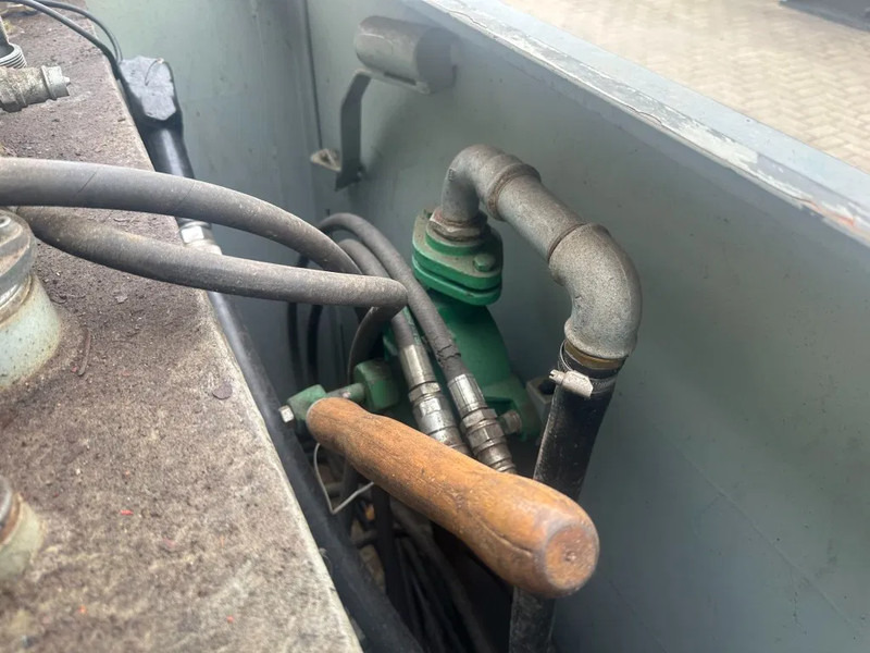 Lodny kontajner IBC Steenbergen Kiwa IBC 2000 liter dieseltank met handpomp Milieutank: obrázok 8