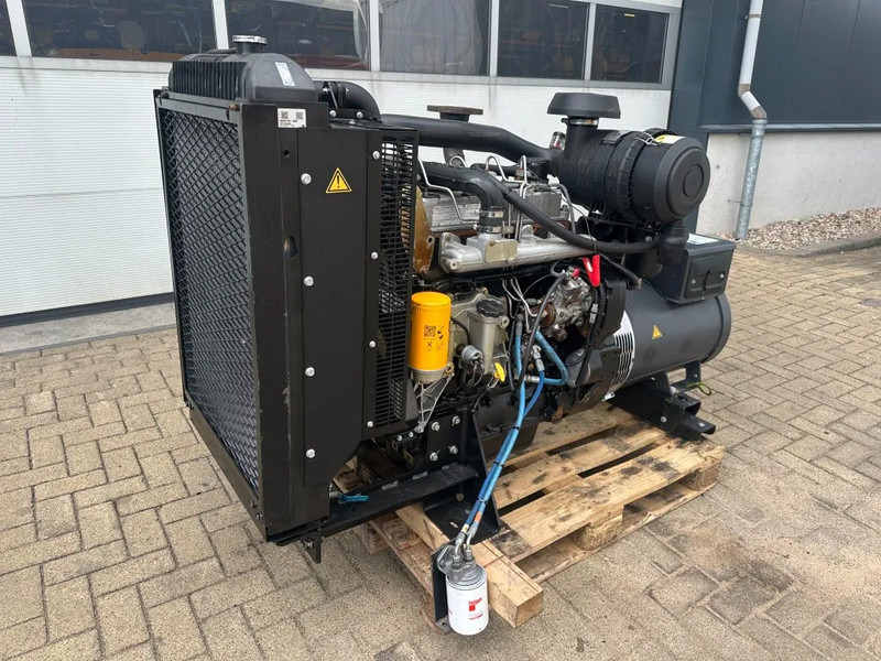 JCB 448 TWGA - 60 Mecc Alte Spa 82.5 kVA generatorset as New ! - Elektrický generátor: obrázok 4 JCB 448 TWGA - 60 Mecc Alte Spa 82.5 kVA generatorset as New ! - Elektrický generátor: obrázok 4