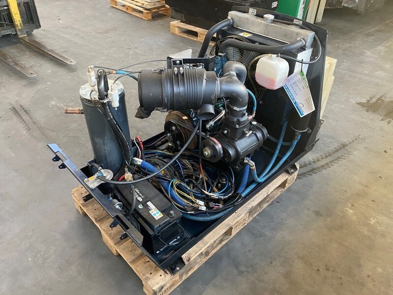 Kubota D1105 Sullair 15.5 kW 7 bar diesel schroefcompressor - Vzduchový kompresor: obrázok 5 Kubota D1105 Sullair 15.5 kW 7 bar diesel schroefcompressor - Vzduchový kompresor: obrázok 5