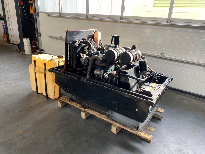 Kubota D1105 Sullair 15.5 kW 7 bar diesel schroefcompressor met nakoeler - Vzduchový kompresor: obrázok 2 Kubota D1105 Sullair 15.5 kW 7 bar diesel schroefcompressor met nakoeler - Vzduchový kompresor: obrázok 2
