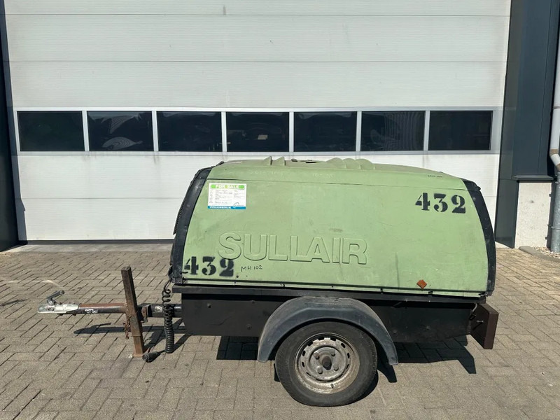 Kubota V2203 Sullair K65 Mobiele Diesel Compressor 3.7 m3 / min 30 kW 7 Bar - Vzduchový kompresor: obrázok 1 Kubota V2203 Sullair K65 Mobiele Diesel Compressor 3.7 m3 / min 30 kW 7 Bar - Vzduchový kompresor: obrázok 1