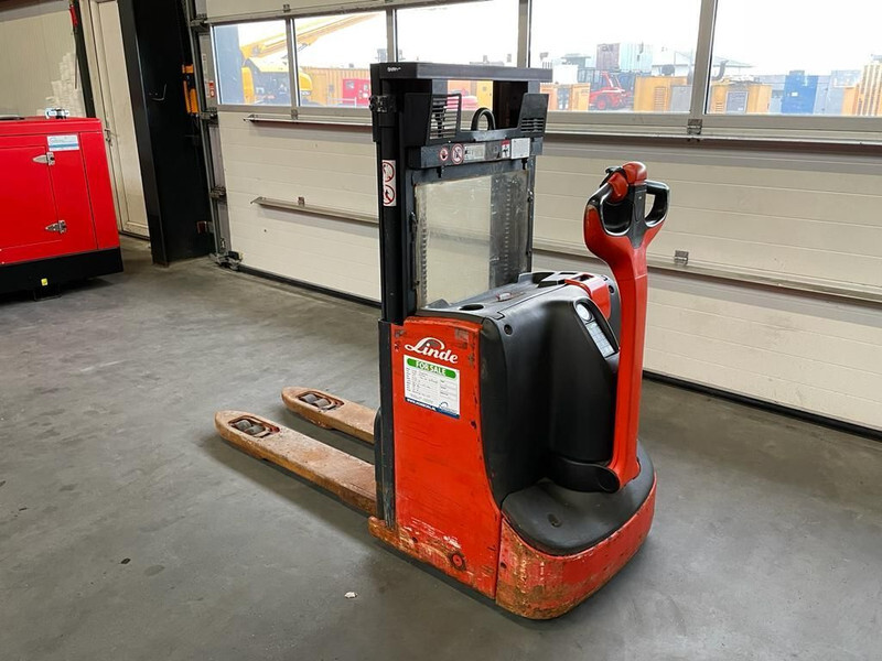 Linde D08 Stapelaar 1.8 ton 210 cm Hefhoogte Stapelaar - Stohovač: obrázok 2 Linde D08 Stapelaar 1.8 ton 210 cm Hefhoogte Stapelaar - Stohovač: obrázok 2