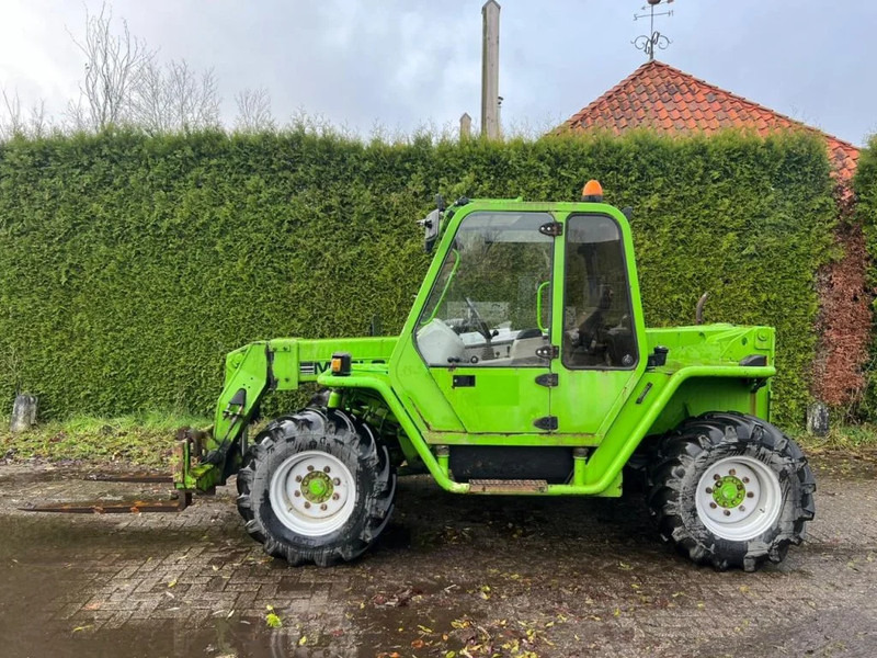 Merlo P35.7 EVT Perkins Diesel 3.5 ton Verreiker - Teleskopický nakladač: obrázok 4 Merlo P35.7 EVT Perkins Diesel 3.5 ton Verreiker - Teleskopický nakladač: obrázok 4
