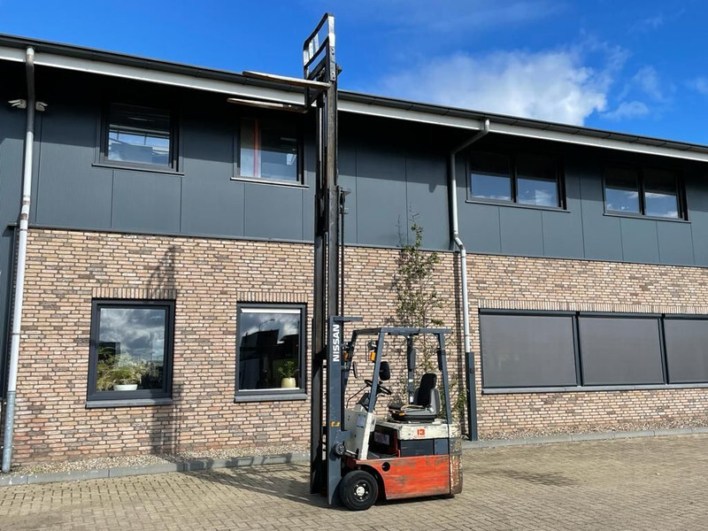 Elektrický vysokozdvižný vozík Nissan NX01L13U Elektra 1.25 ton Triplex Freelift Heftruck: obrázok 18