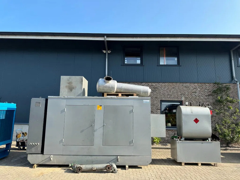 Perkins 3012 TWG2 Leroy Somer 630 kVA noodstroom generatorset 676 hours ! - Elektrický generátor: obrázok 2 Perkins 3012 TWG2 Leroy Somer 630 kVA noodstroom generatorset 676 hours ! - Elektrický generátor: obrázok 2