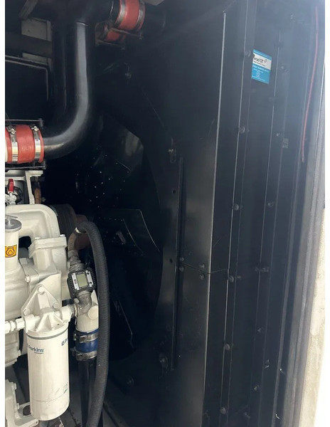 Elektrický generátor Perkins 4006-23TAG3A Stamford 900 kVA Silent generatorset: obrázok 12