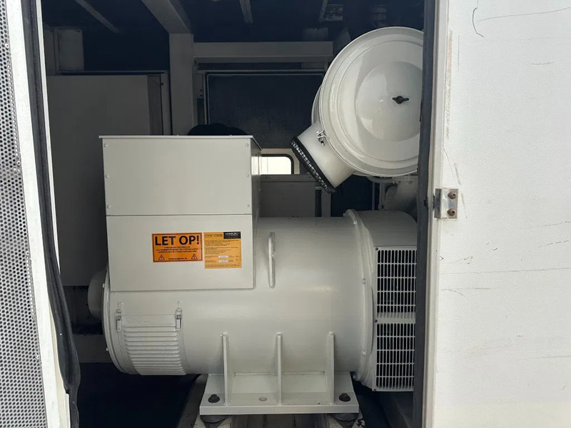 Elektrický generátor Perkins 4006-23TAG3A Stamford 900 kVA Silent generatorset: obrázok 14