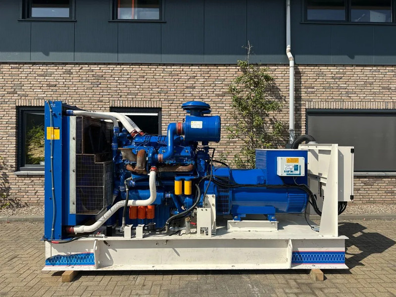 Perkins FG Wilson Stamford 670 kVA noodstroom generatorset - Elektrický generátor: obrázok 1 Perkins FG Wilson Stamford 670 kVA noodstroom generatorset - Elektrický generátor: obrázok 1