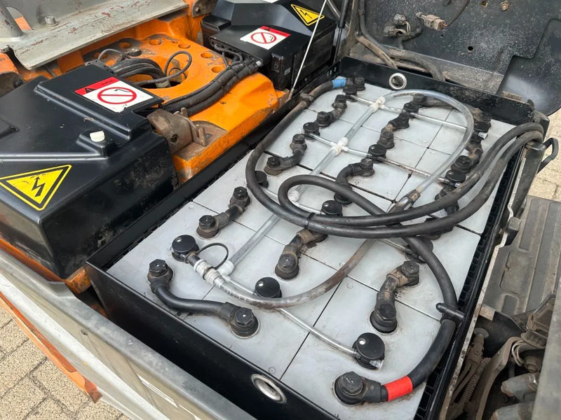 Still RX 50-15 Triplex Freelift Sideshift Elektra Heftruck 1.5 ton Accu 2021 - Elektrický vysokozdvižný vozík: obrázok 4 Still RX 50-15 Triplex Freelift Sideshift Elektra Heftruck 1.5 ton Accu 2021 - Elektrický vysokozdvižný vozík: obrázok 4