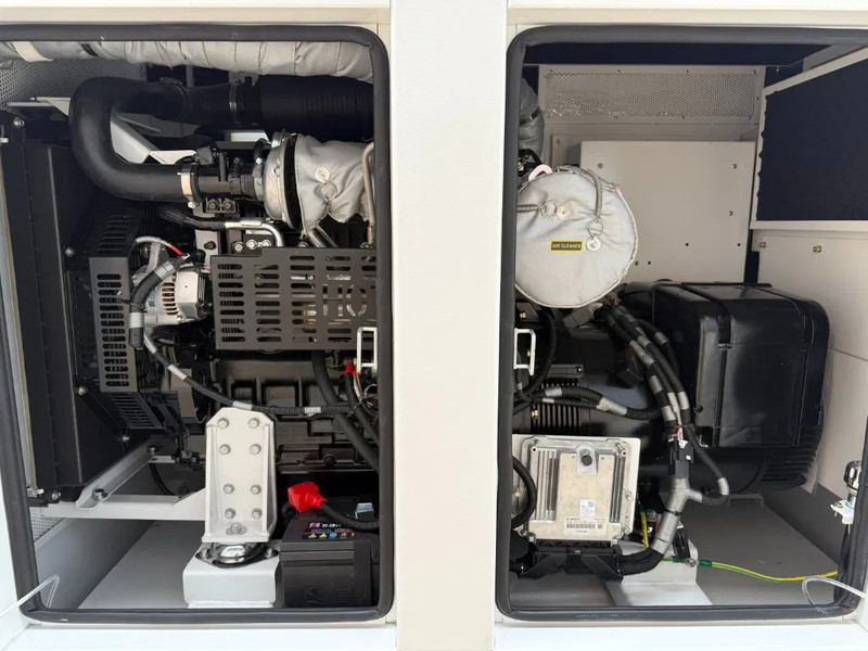Yanmar 4TNV98CT-IYE Leroy Somer 45 kVA Silent Rental generatorset Stage 5 - Elektrický generátor: obrázok 4 Yanmar 4TNV98CT-IYE Leroy Somer 45 kVA Silent Rental generatorset Stage 5 - Elektrický generátor: obrázok 4