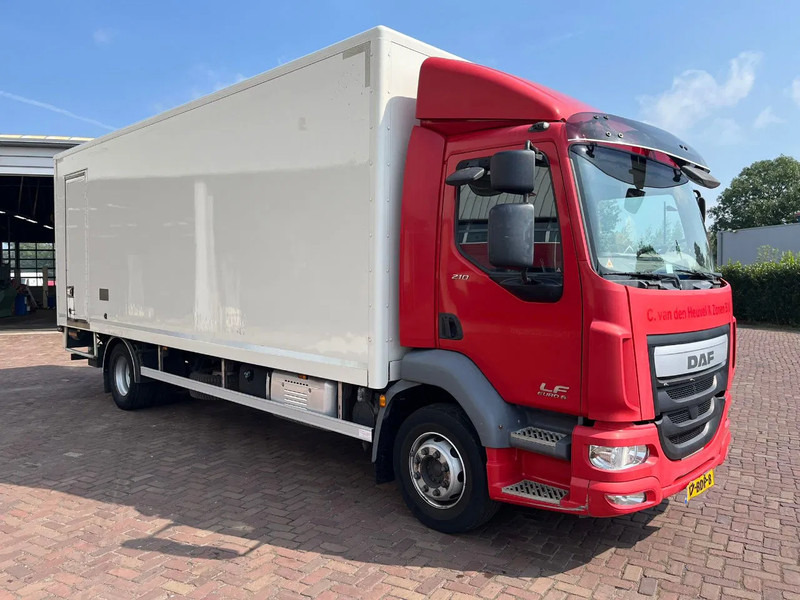 DAF LF 210 FA 12 TN EURO 6 - Skříňový nákladní auto: obrázok 3 DAF LF 210 FA 12 TN EURO 6 - Skříňový nákladní auto: obrázok 3