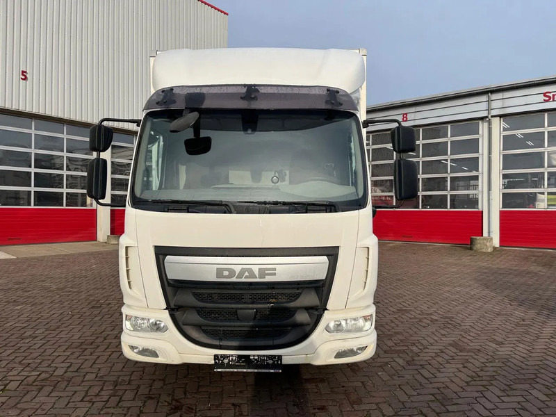DAF LF 210 FA EURO 6 - Skříňový nákladní auto: obrázok 2 DAF LF 210 FA EURO 6 - Skříňový nákladní auto: obrázok 2