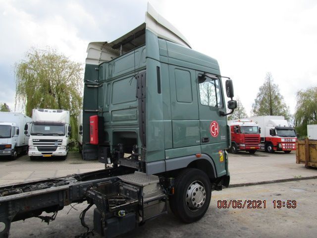 DAF XF 105 SPACE CABINE XF 105 EURO 5 - Kabína a interiér: obrázok 3 DAF XF 105 SPACE CABINE XF 105 EURO 5 - Kabína a interiér: obrázok 3