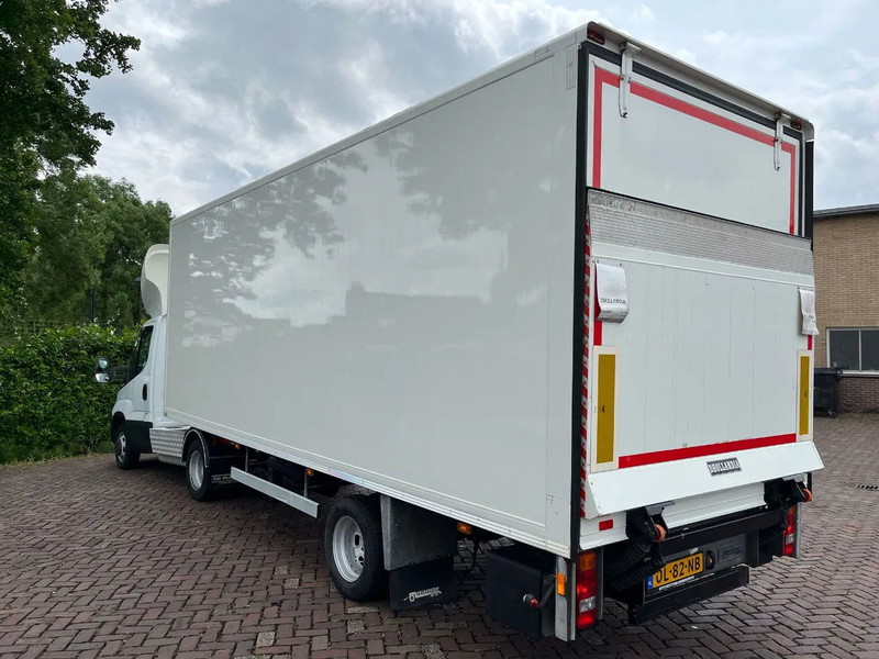 VELDHUIZEN P37-4 - Náves: obrázok 2 VELDHUIZEN P37-4 - Náves: obrázok 2