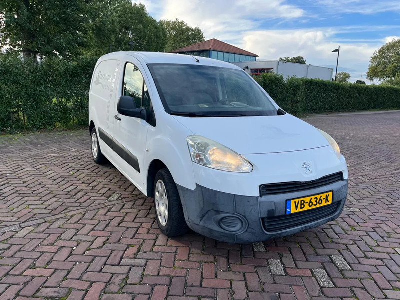 Peugeot Partner 120 1.6 HDI (motorstoring. Maximale snelheid 70 km per uur) - Malá dodávka: obrázok 4 Peugeot Partner 120 1.6 HDI (motorstoring. Maximale snelheid 70 km per uur) - Malá dodávka: obrázok 4