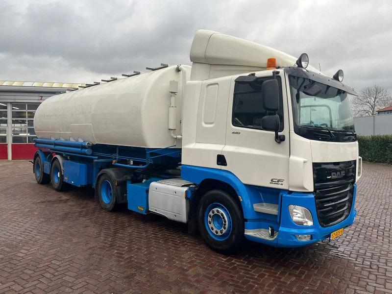 DAF CF 440 FT EURO 6 WITH BULK COMPRESSOR - Ťahač: obrázok 1 DAF CF 440 FT EURO 6 WITH BULK COMPRESSOR - Ťahač: obrázok 1